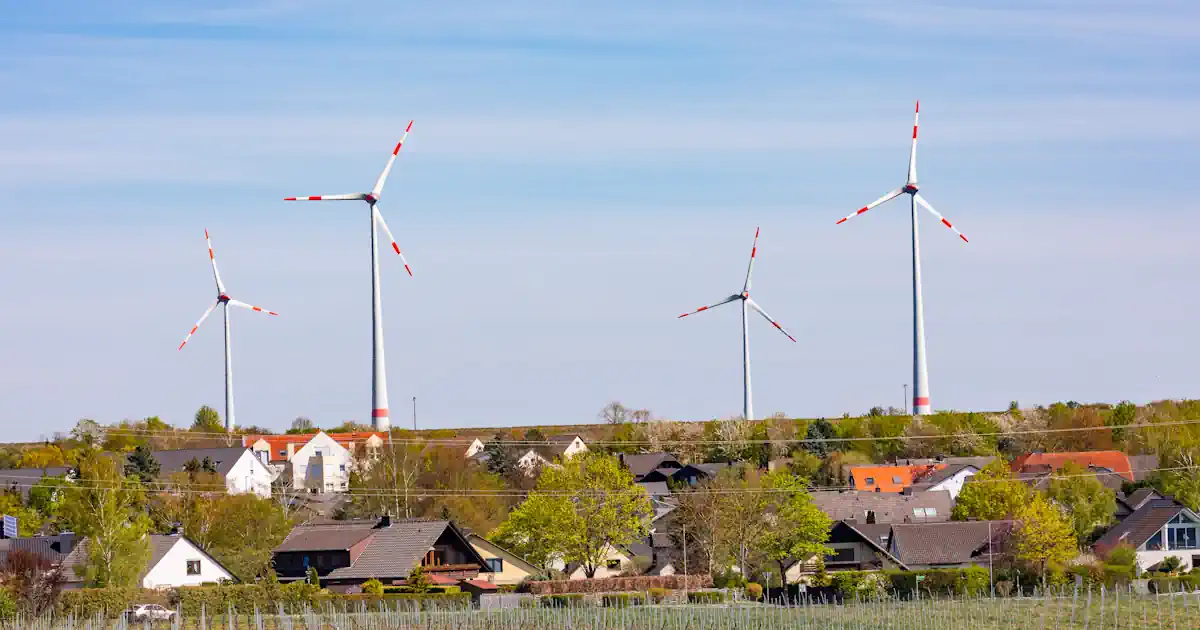 Windräder zu nah an Ortschaft
